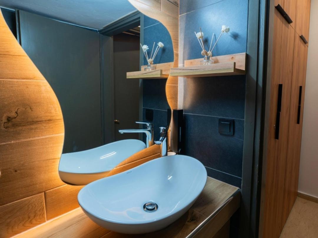 Sky View Suite เซเรส ภายนอก รูปภาพ